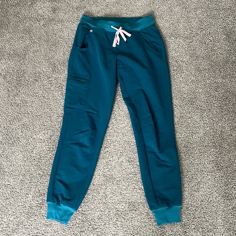 FIGS Zamora Jogger Scrub Pants